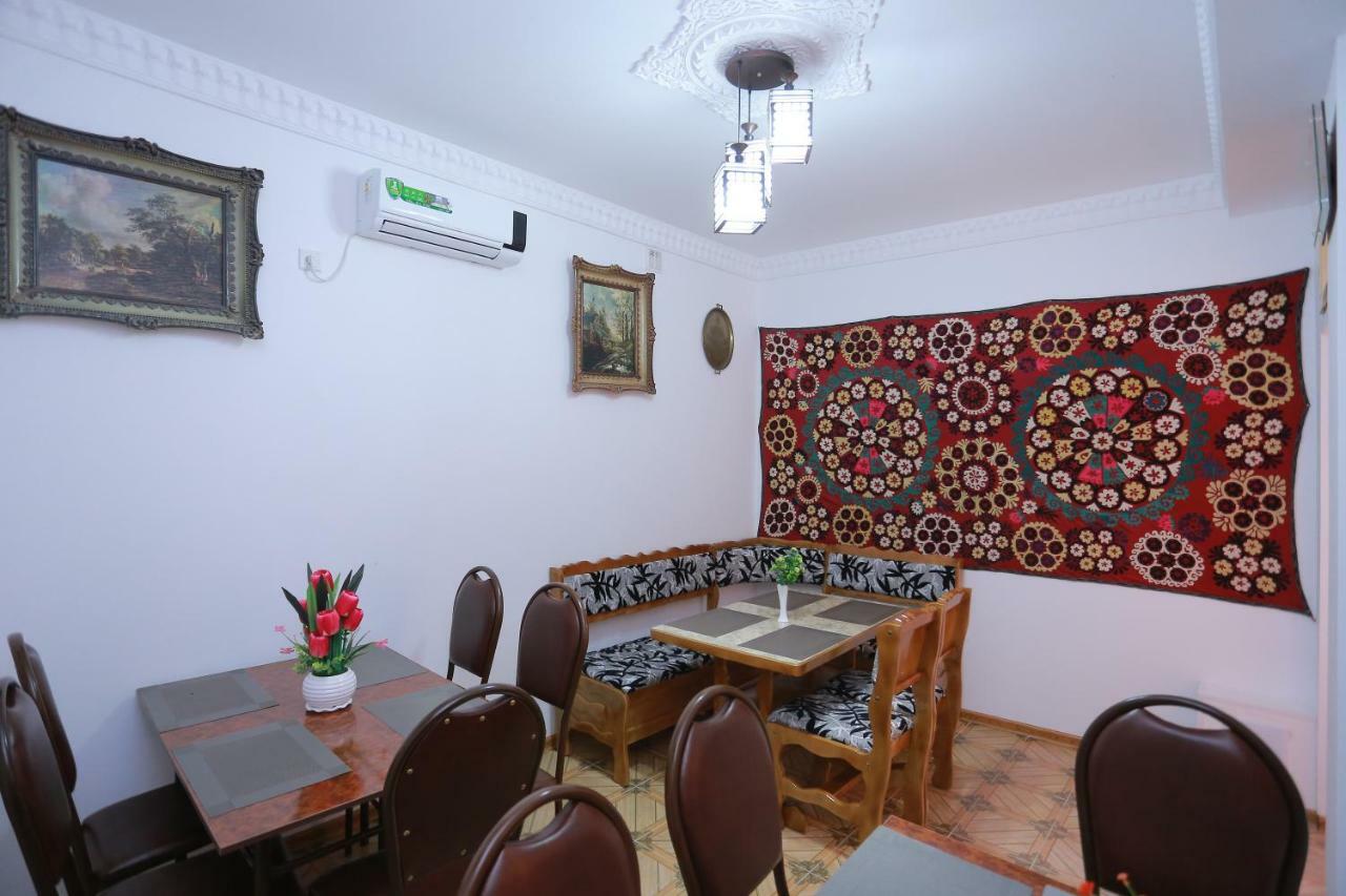 Anis-Pari Hotel بخارى المظهر الخارجي الصورة