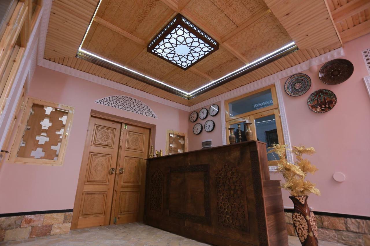 Anis-Pari Hotel بخارى المظهر الخارجي الصورة