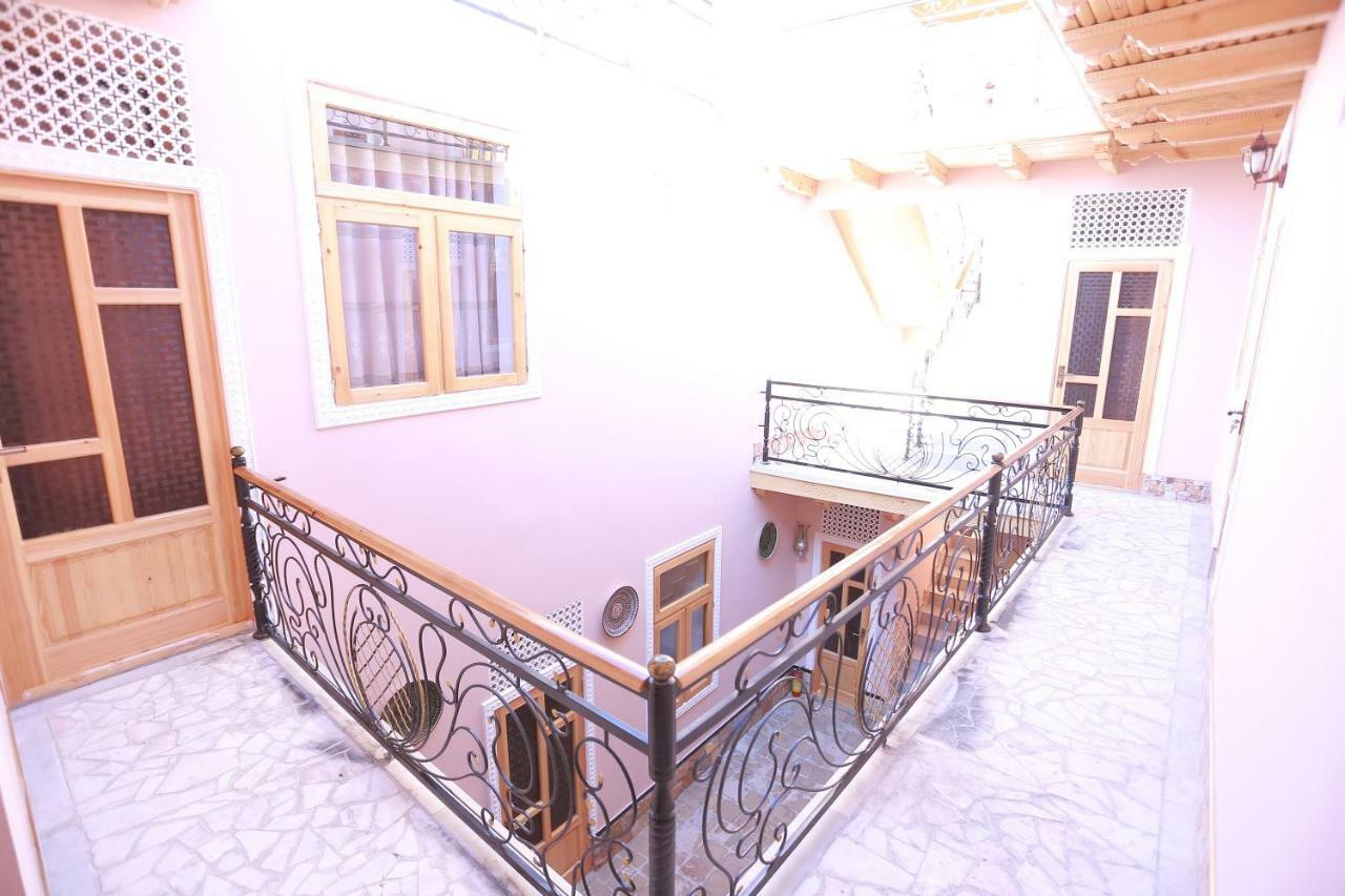 Anis-Pari Hotel بخارى المظهر الخارجي الصورة