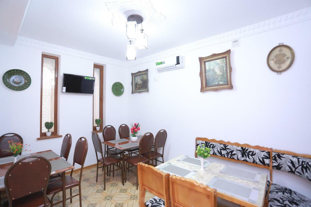 Anis-Pari Hotel بخارى المظهر الخارجي الصورة