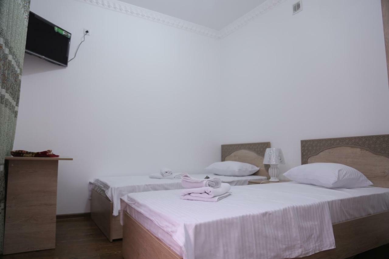 Anis-Pari Hotel بخارى المظهر الخارجي الصورة