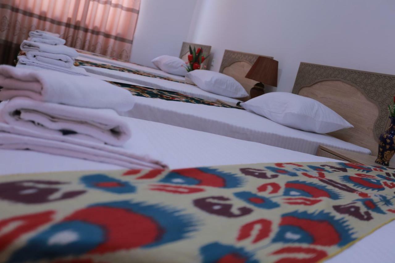 Anis-Pari Hotel بخارى المظهر الخارجي الصورة