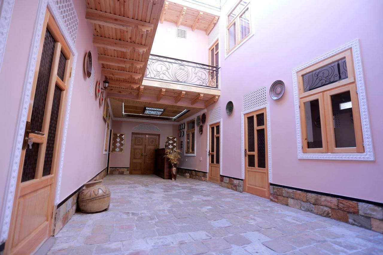 Anis-Pari Hotel بخارى المظهر الخارجي الصورة