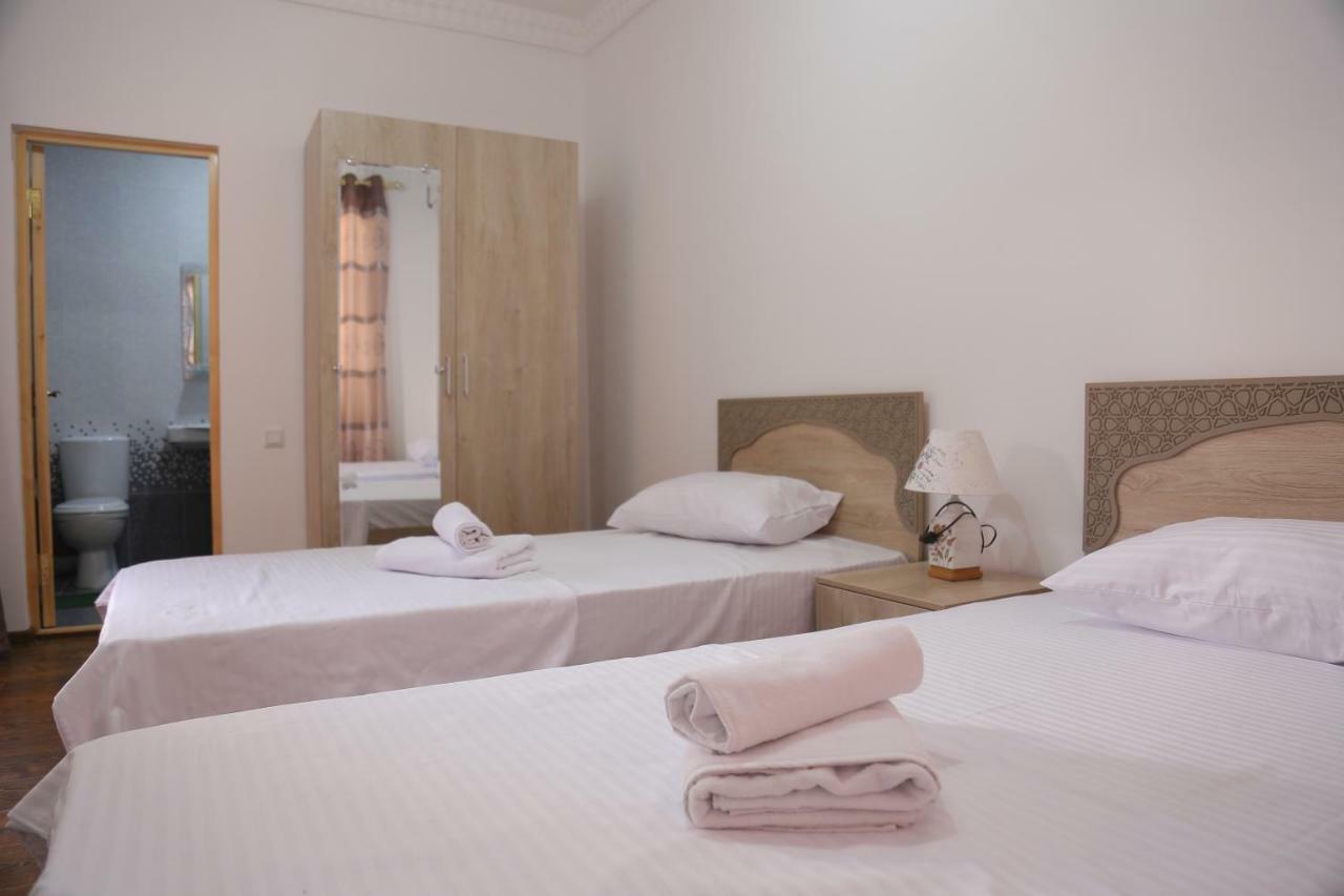 Anis-Pari Hotel بخارى المظهر الخارجي الصورة