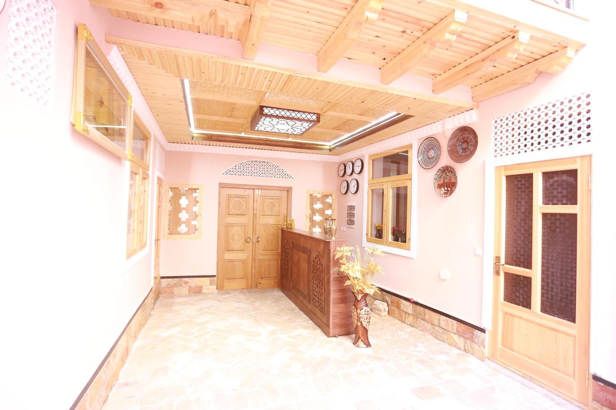Anis-Pari Hotel بخارى المظهر الخارجي الصورة