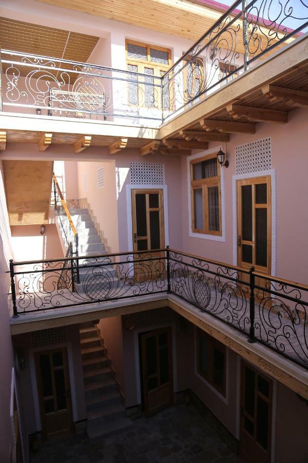 Anis-Pari Hotel بخارى المظهر الخارجي الصورة