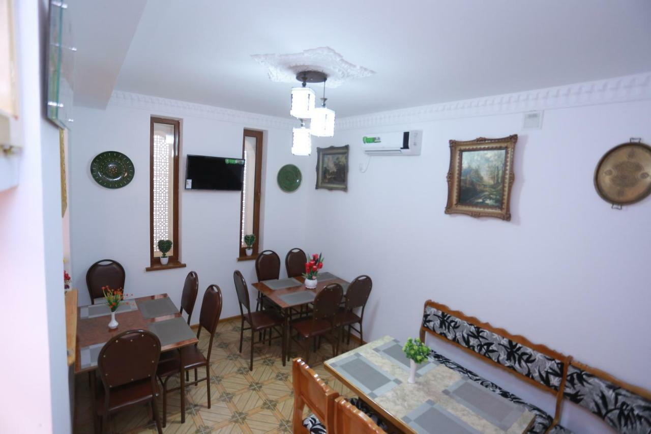 Anis-Pari Hotel بخارى المظهر الخارجي الصورة