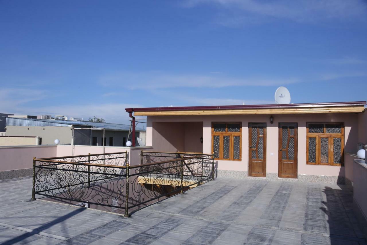 Anis-Pari Hotel بخارى المظهر الخارجي الصورة