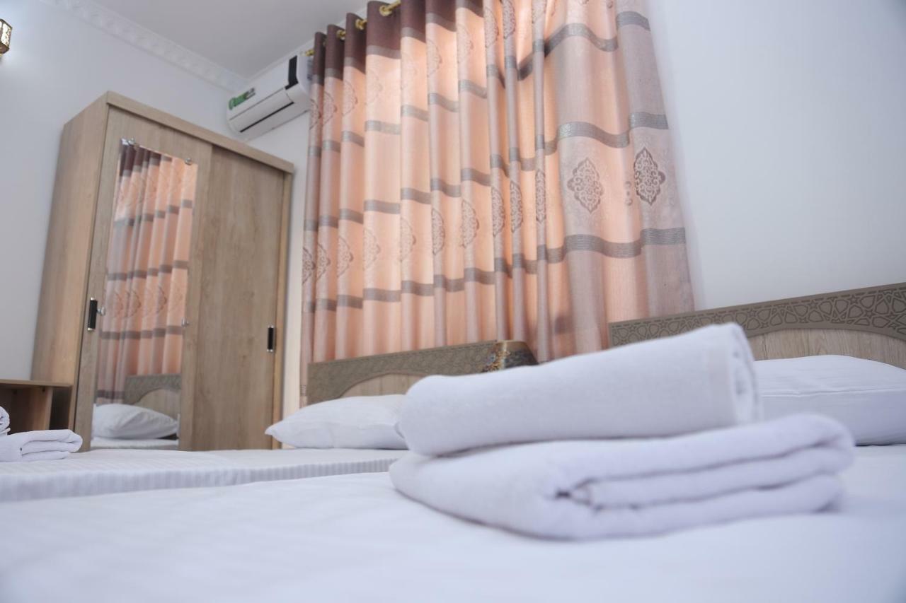 Anis-Pari Hotel بخارى المظهر الخارجي الصورة