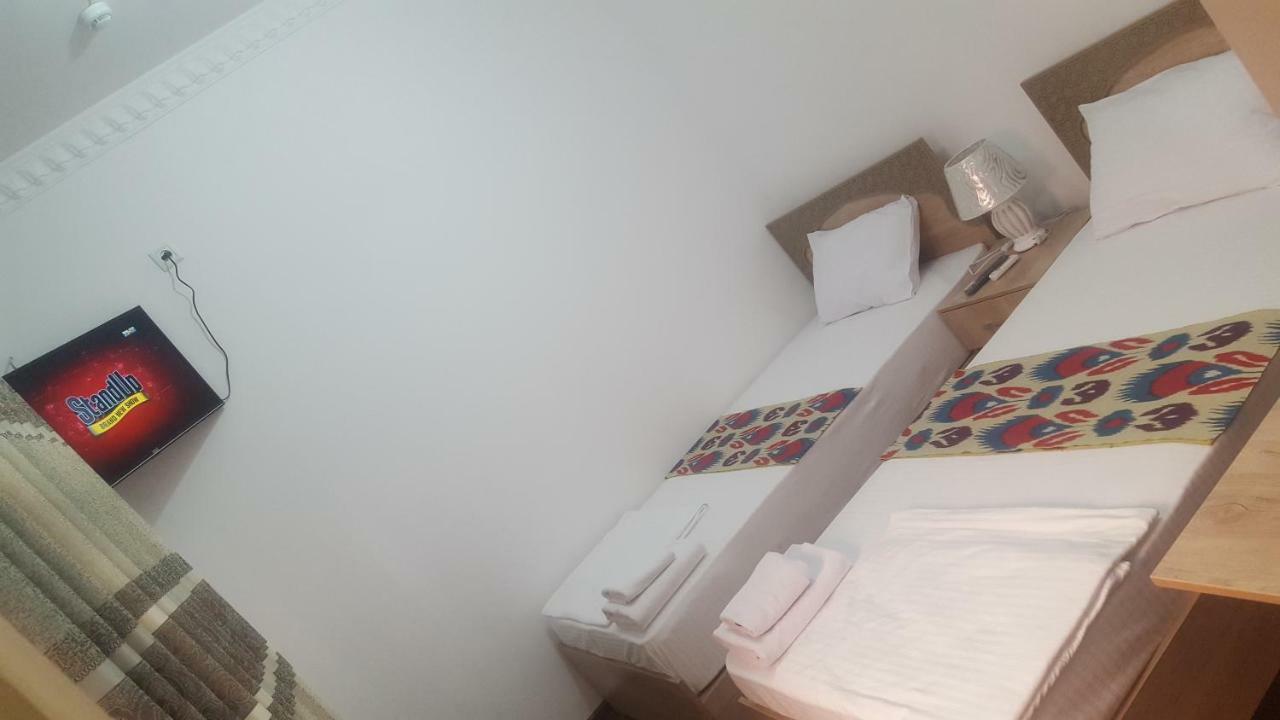 Anis-Pari Hotel بخارى المظهر الخارجي الصورة