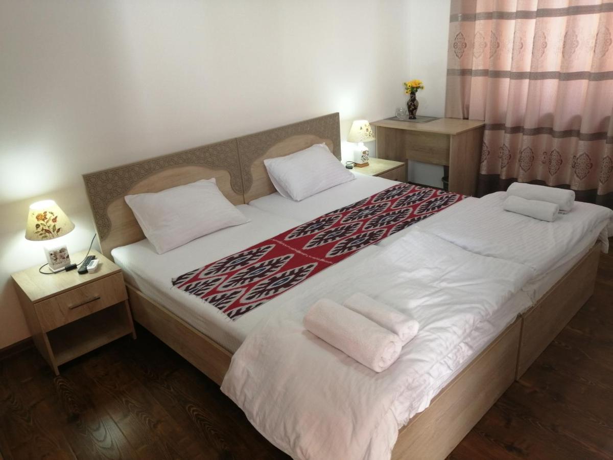 Anis-Pari Hotel بخارى المظهر الخارجي الصورة
