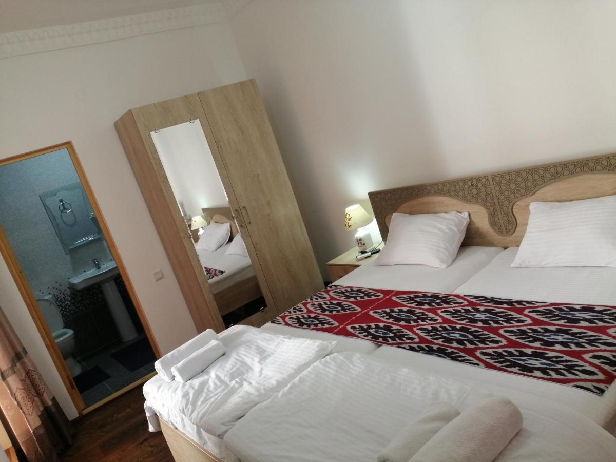 Anis-Pari Hotel بخارى المظهر الخارجي الصورة